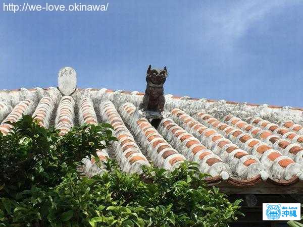 赤瓦屋根